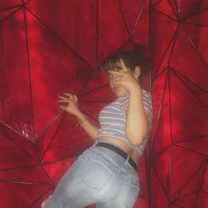 Meet your Posher, Nicole